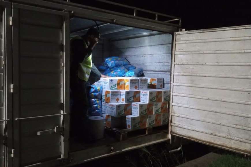 El camión era conducido por un hombre que se dirigía desde la ciudad de Santa Fe hacia Gobernador Crespo.