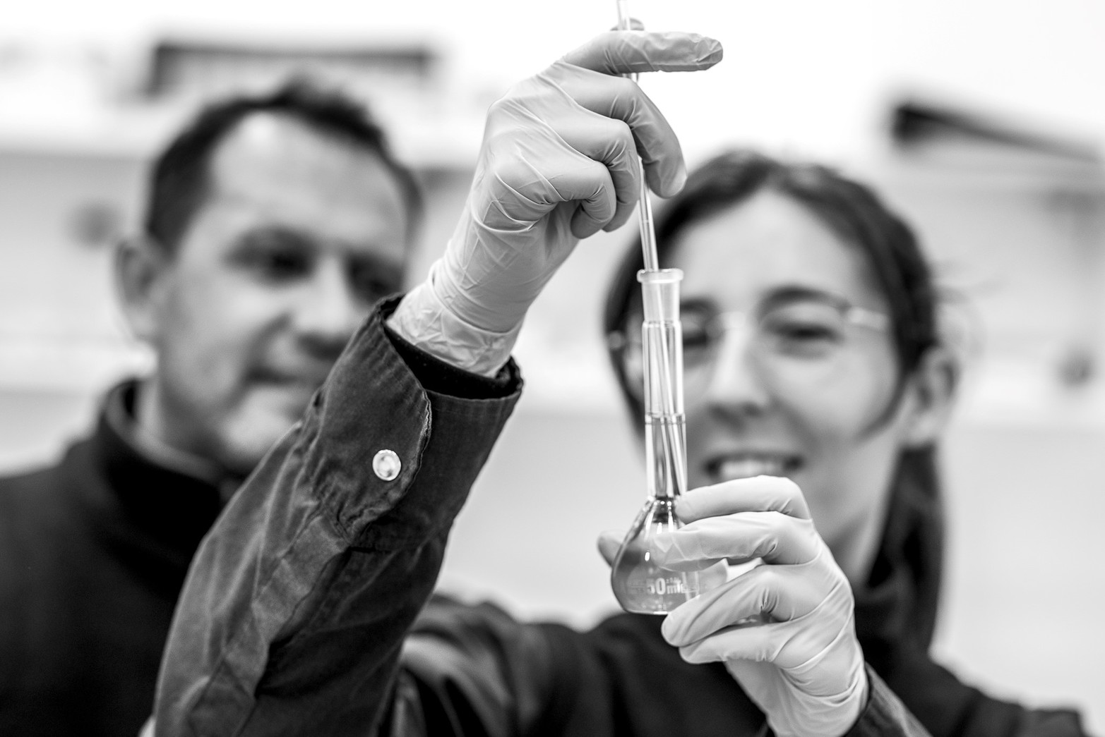 Mujeres en la industria santafesina.