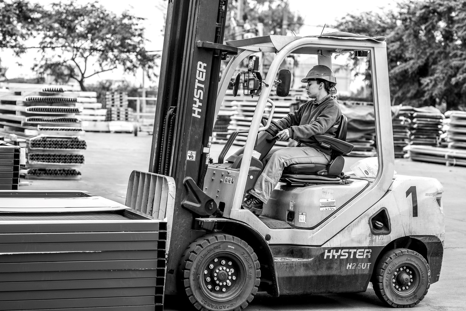 Mujeres en la industria santafesina.
