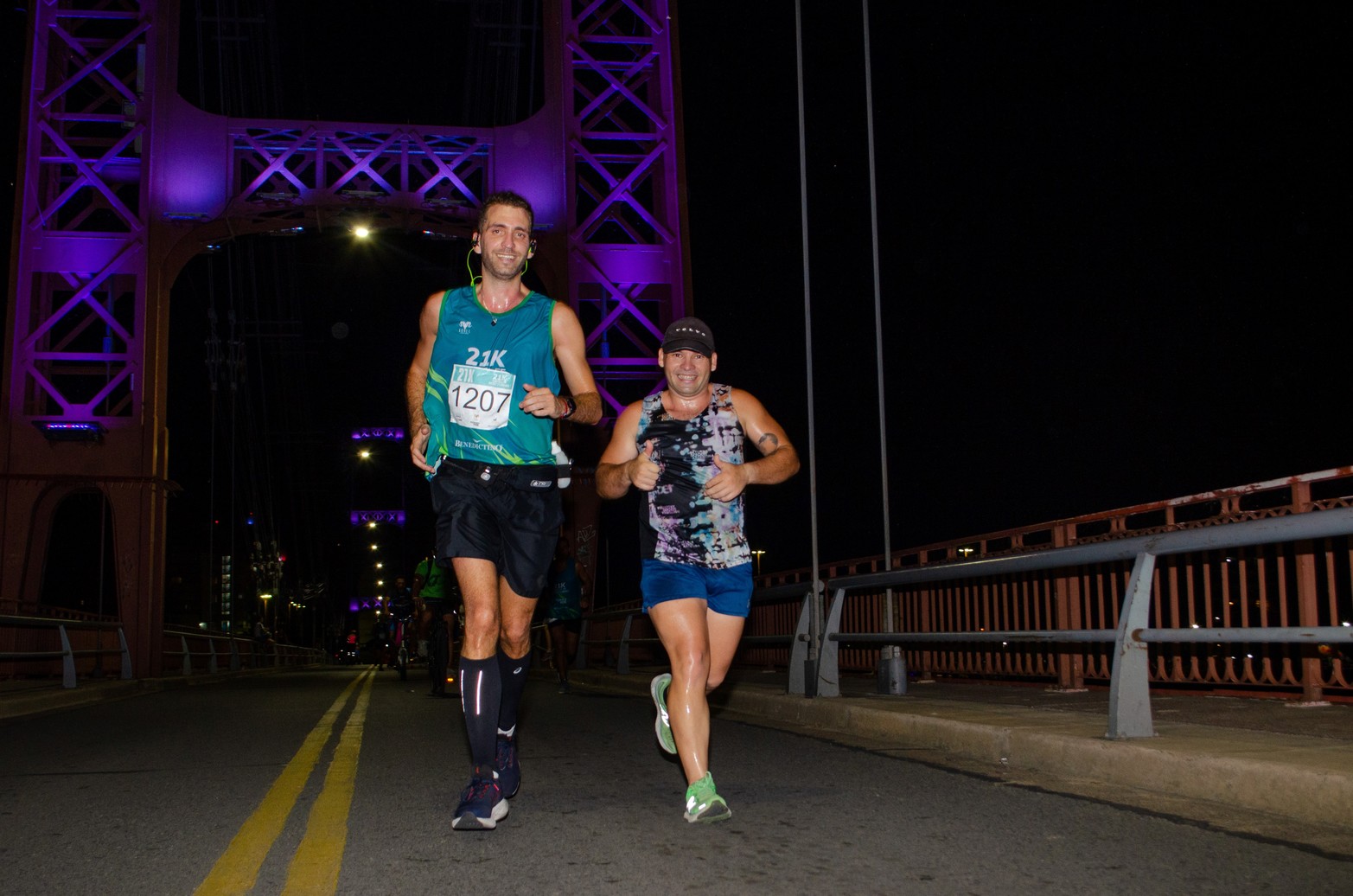 Maratón en la noche santafesina