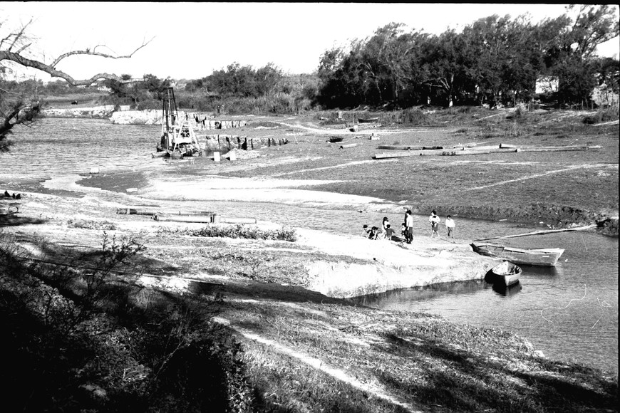 Desembocadura. Aquí “muere” el riacho en aguas de su homónimo, el Río Santa Fe.

Fernando Nicola.