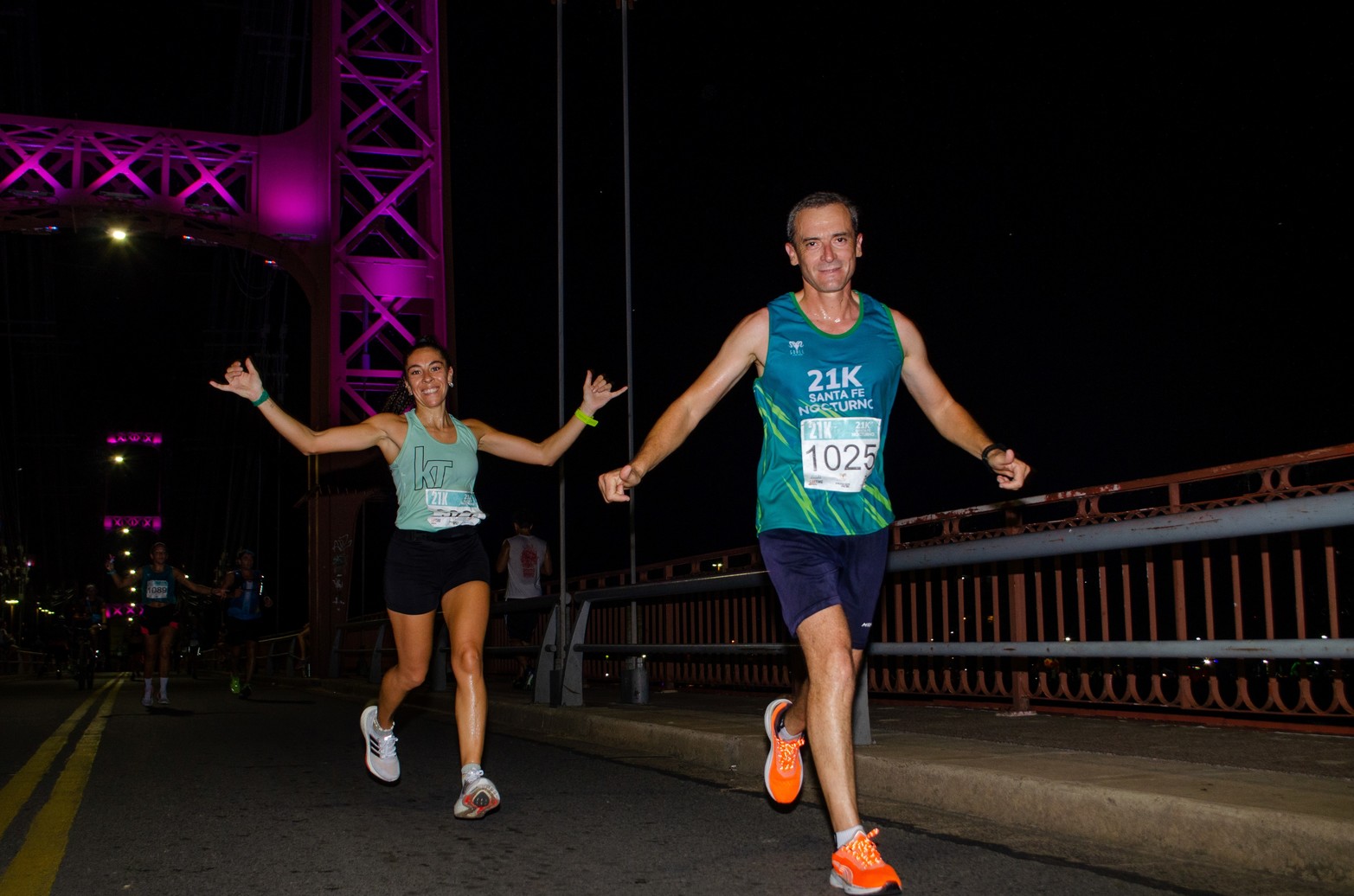 Maratón en la noche santafesina