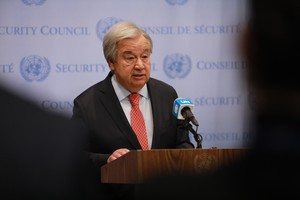 (240311) -- NACIONES UNIDAS, 11 marzo, 2024 (Xinhua) -- El secretario general de la Organización de las Naciones Unidas (ONU), António Guterres habla ante la prensa frente al Salón del Consejo de Seguridad, en la sede de la ONU, en Nueva York, el 11 de marzo de 2024. Guterres pidió el lunes un alto el fuego en Gaza y Sudán durante el mes sagrado del Ramadán. (Xinhua/Xie E) (rtg) (ah) (vf)