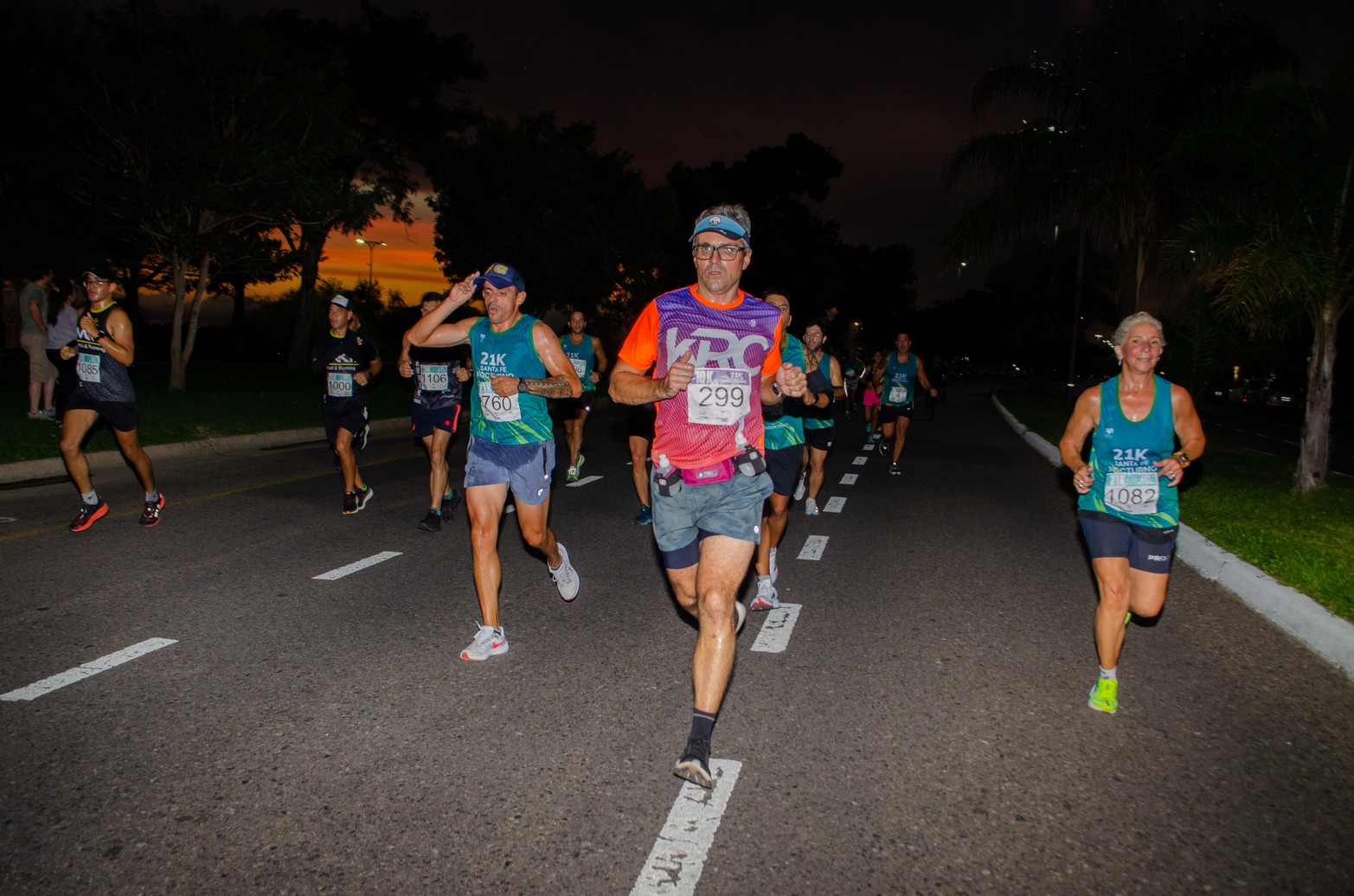 Maratón en la noche santafesina