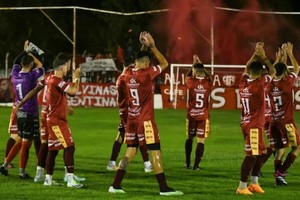 Ganó Ferro. El equipo de Rafaela se hizo fuerte en San Jerónimo. En la tarde de este domingo venció 3 a 1 a Libertad. El partido de vuelta se juega el domingo en Rafaela.