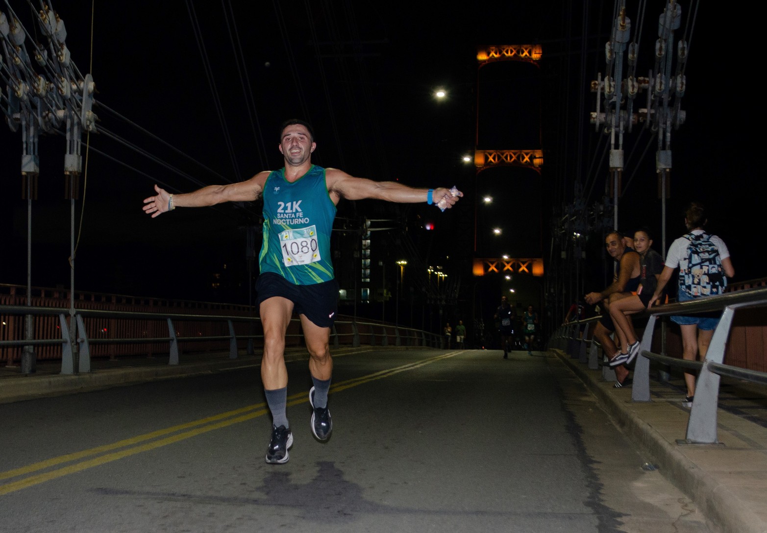 Maratón en la noche santafesina