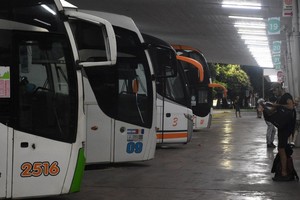 Luego del encuentro, Roura expresó que “fue una reunión muy positiva en la cual escuchamos las principales necesidades de la ciudad como la mejora del recorrido entre Esperanza y Santa Fe y la creación de un trayecto que una la ciudad con Rosario. Al respecto analizamos algunas alternativas y también dialogamos sobre la aplicación del Boleto Educativo Gratuito”.