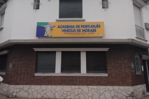 Se forma a partir de la tradicional Academia de Portugués y Asociación Vinícius de Moraes.