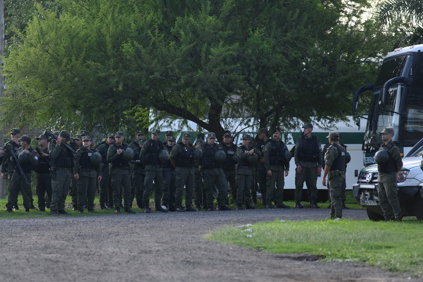 Llegada de gendarmes a Rosario. Crédito: Marcelo Manera