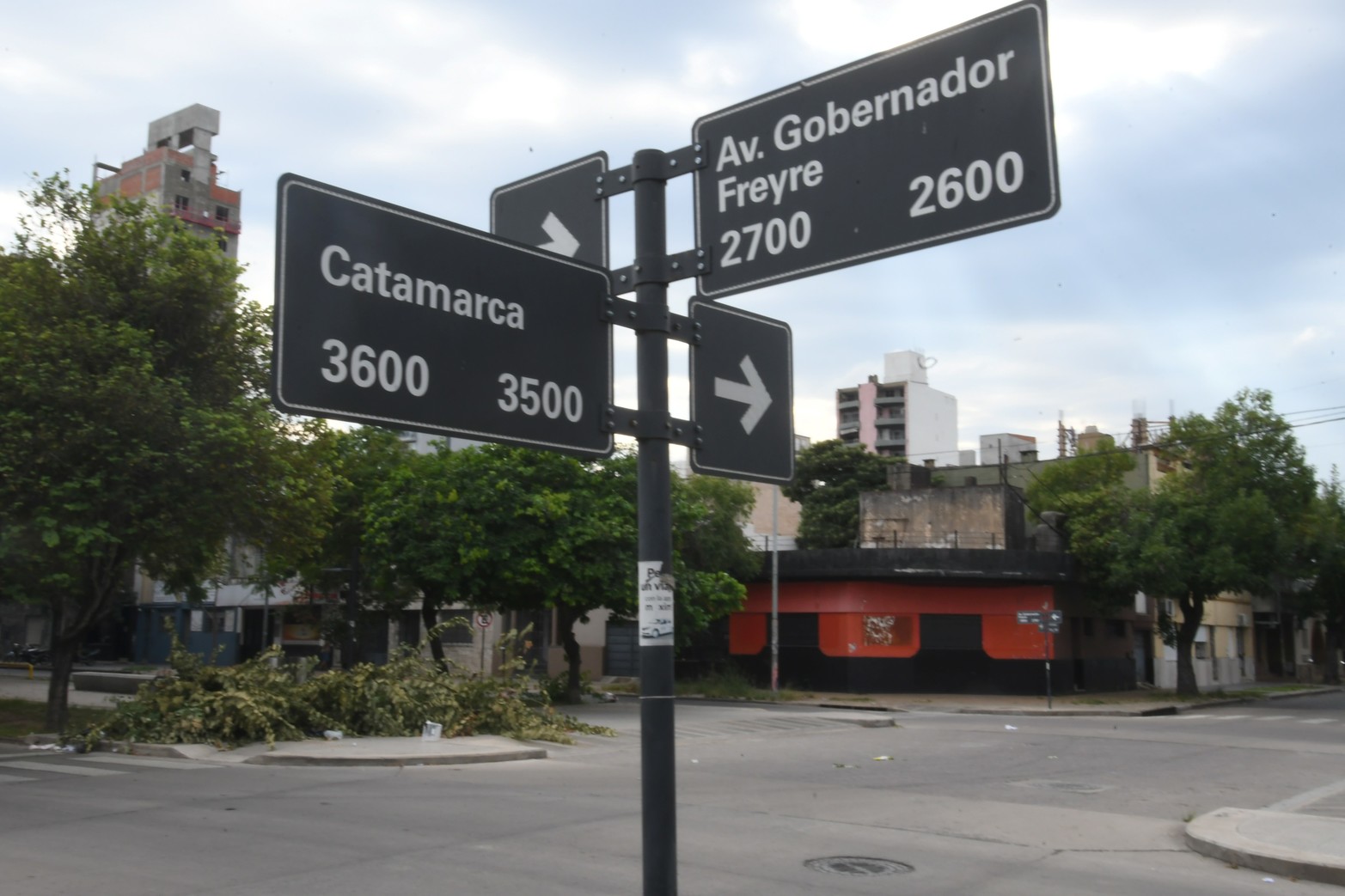 Retardador pluvial de Avenida Gdor Freyre y Catamarca