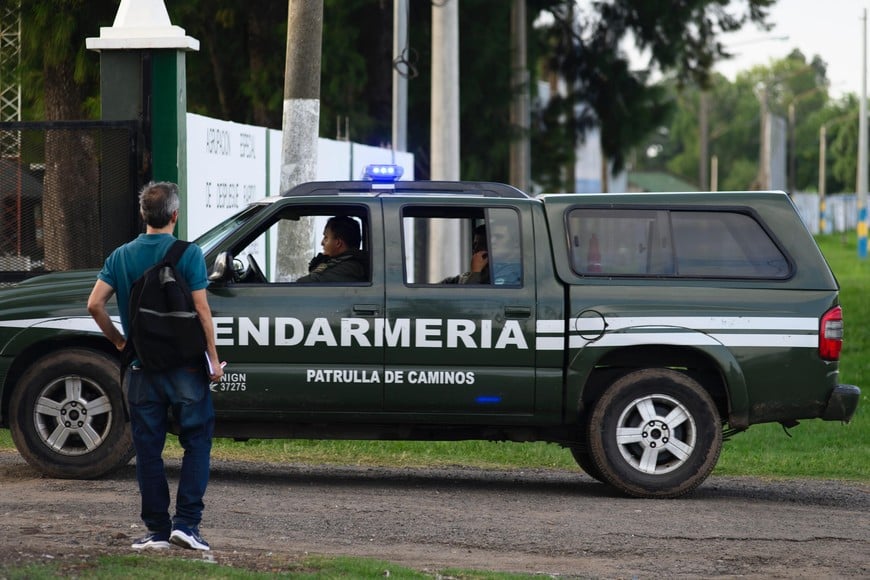 Los refuerzos de Gendarmería ya arribaron a la ciudad de Rosario. Crédito: Marcelo Manera