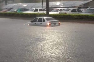 Un diluvio cayó sobre la ciudad de Gualeguay que dejó varias zonas afectadas.