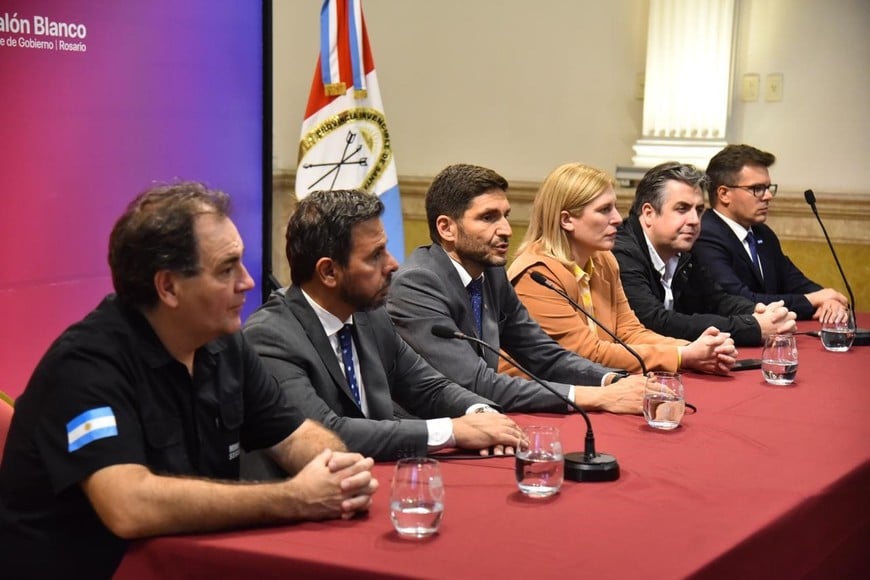 Maximiliano Pullaro agradeció a su par Axel Kicillof y destacó la articulación con Nación. Crédito: Gobierno de Santa Fe