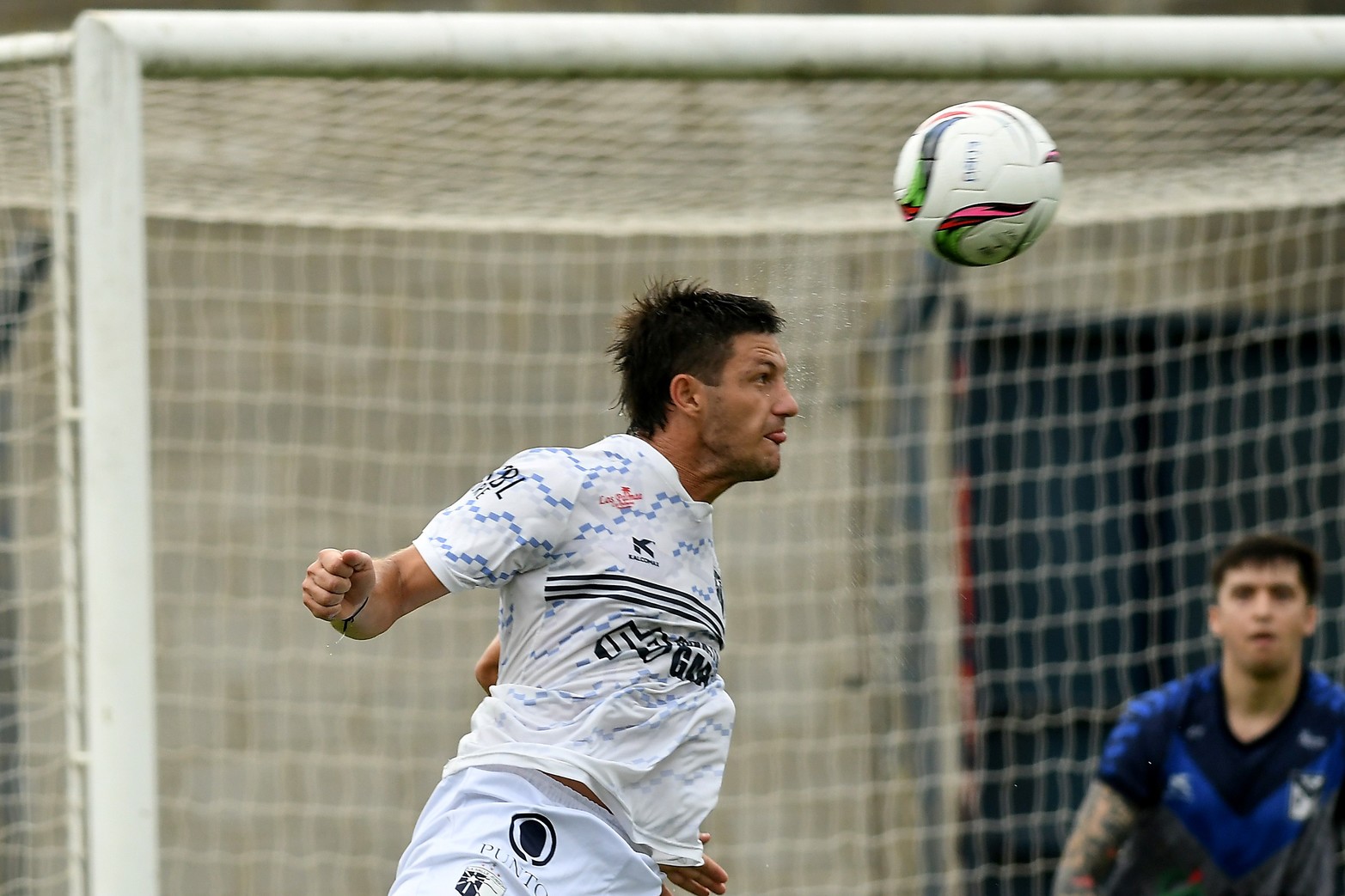 La Salle recibió a Nobleza por una nueva fecha de la liga santafesina de fútbol.