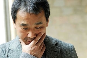 Desde su debut en 1979 con “Escucha la canción del viento”, Murakami se convirtió en una figura destacada en la literatura mundial. Foto: RTVE