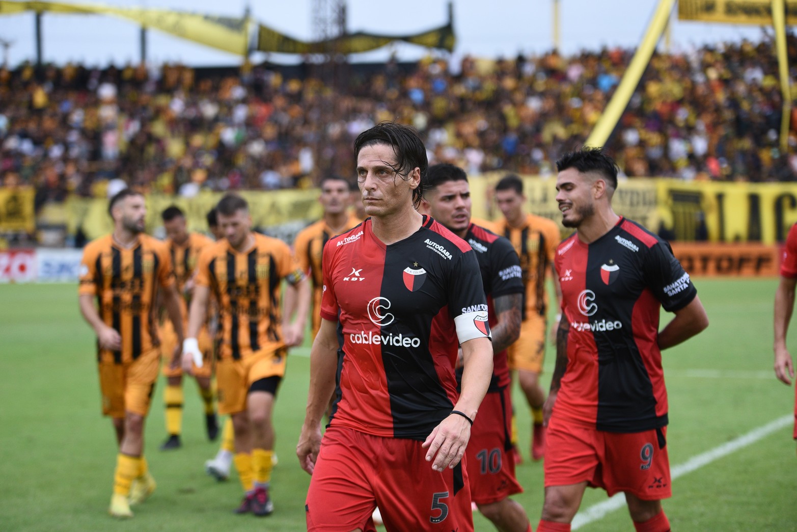 Sebastián Prediger no tuvo tanto el balón pero volvió a marcar su presencia en el medio. Fue reemplazado en el segundo tiempo. 