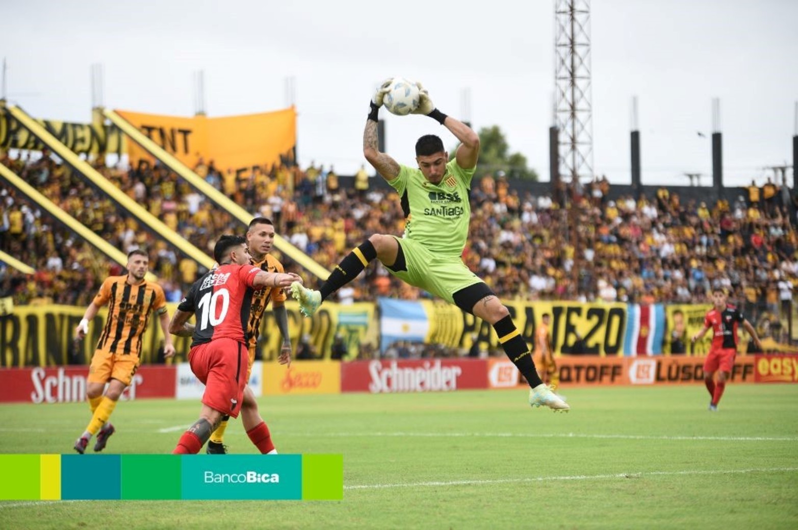 Colón empató con Mitre en Santiago del Estero.