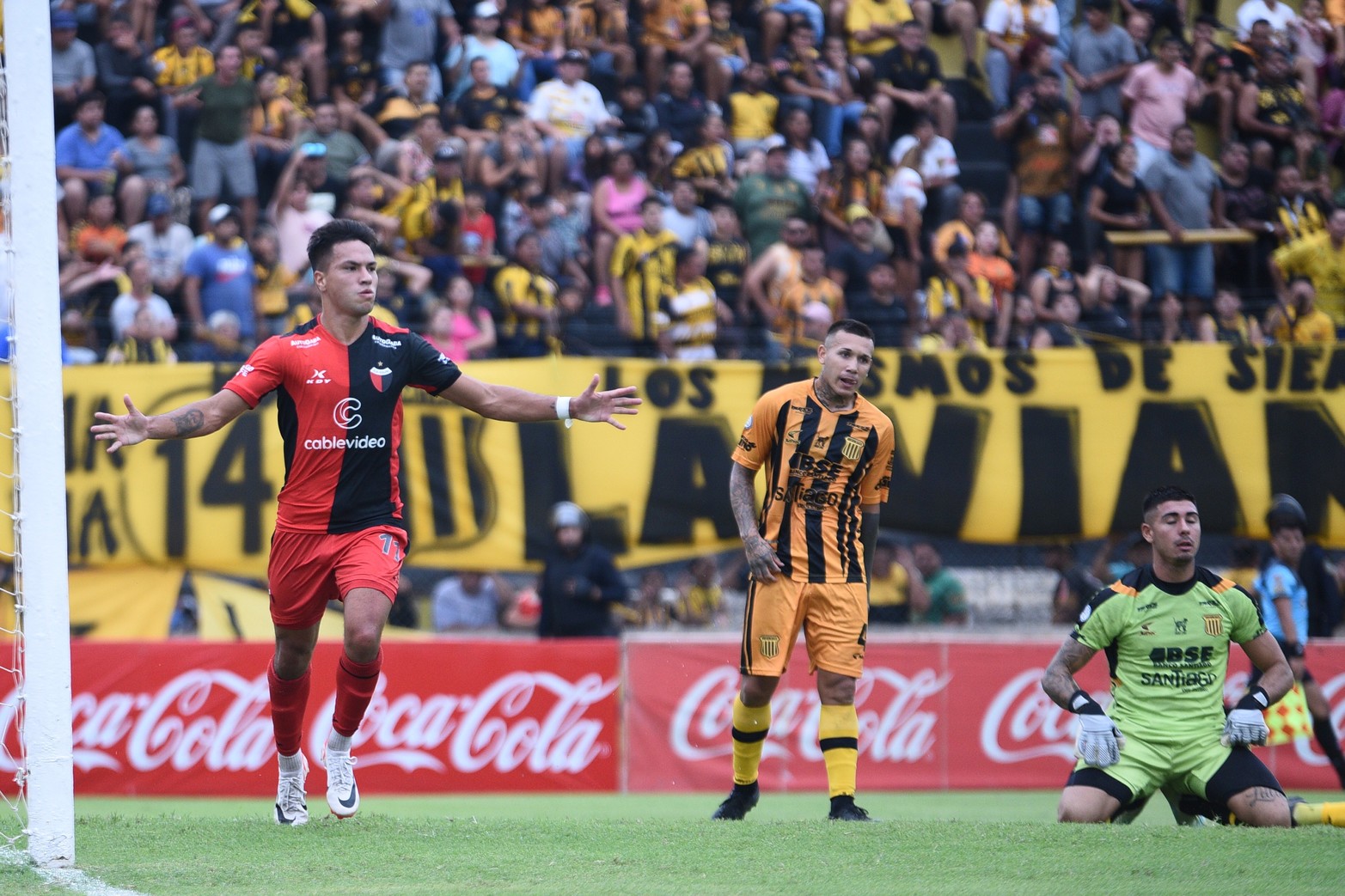 Colón no aprovechó la ventaja y empató con Mitre en Santiago del Estero.