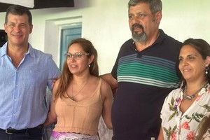 El Senador Diana y el intendente Ramírez acompañaron los festejos.
