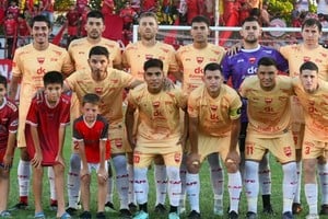 Ferro goleó y avanzó. El representante de la Liga Rafaelina está instalado en semifinal y su rival es Atlético Tostado. Crédito: Gentileza Valeria Conti - Prensa Club Ferro.