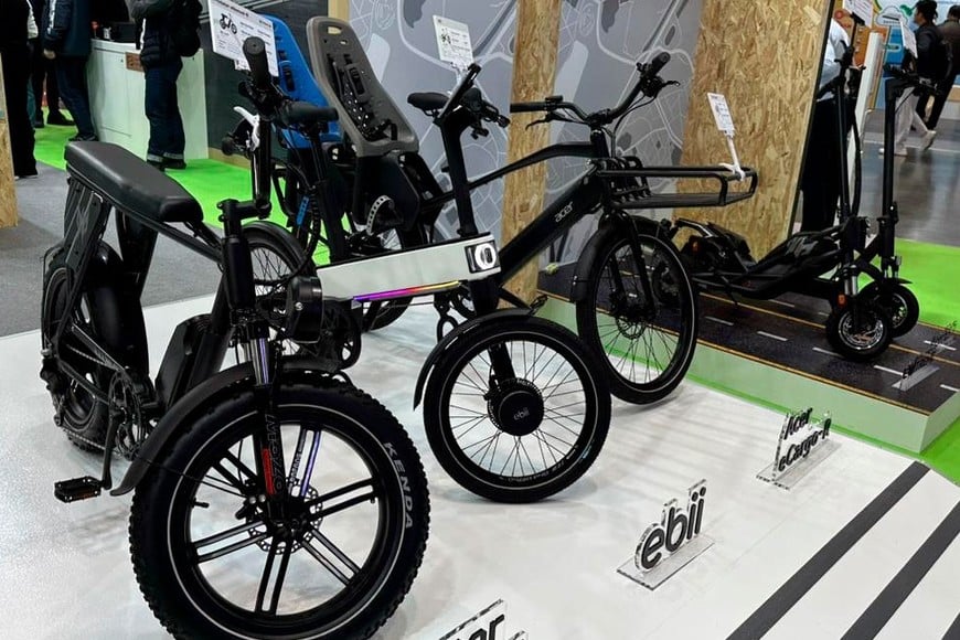 Los novedosos modelos de bicicletas que presentaron en la expo.  Ergonomía y agilidad, entre las principales características. Foto: Gonzalo Zentner