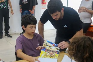 Leonel Chiarella, intendente de Venado Tuerto, estuvo presente en el homenaje.