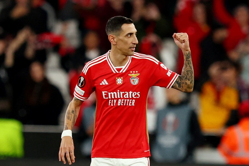 Soccer Football - Europa League - Play-Off - First Leg - Benfica v Toulouse - Estadio da Luz, Lisbon, Portugal - February 15, 2024
Benfica's Angel Di Maria celebrates scoring their first goal REUTERS/Pedro Nunes