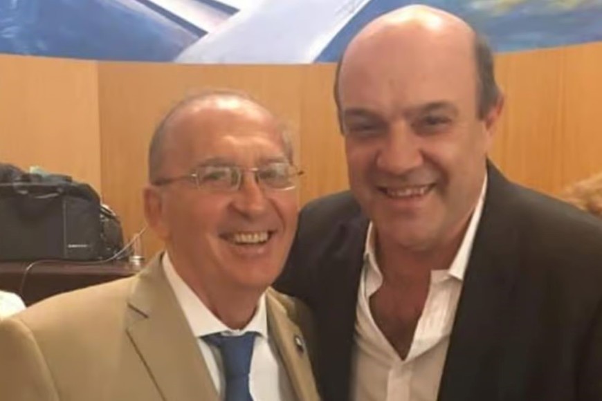 José Cónzoli (der.) junto a Jorge Peyrano, uno de los mentores de las medidas autosatisfactivas.