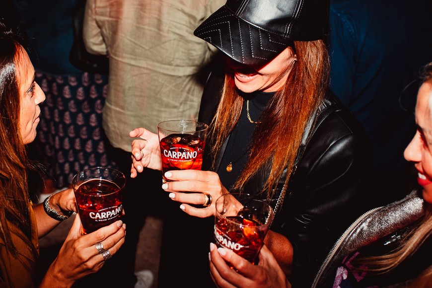 Beber con moderación. Prohibida a su venta a menores de 18 años. #menoresniunagota