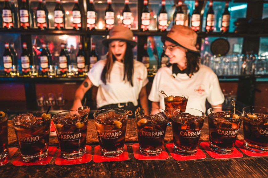 Beber con moderación. Prohibida a su venta a menores de 18 años. #menoresniunagota