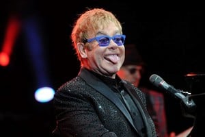 Las canciones de Elton John, seguirán presentes “como antorchas que siempre llevaremos”.  Foto: Archivo / Télam
