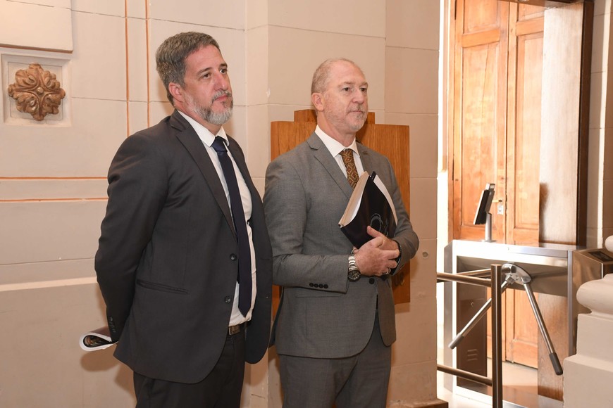 El fiscal estuvo este martes en la legislatura santafesina. Foto: Flavio Raina