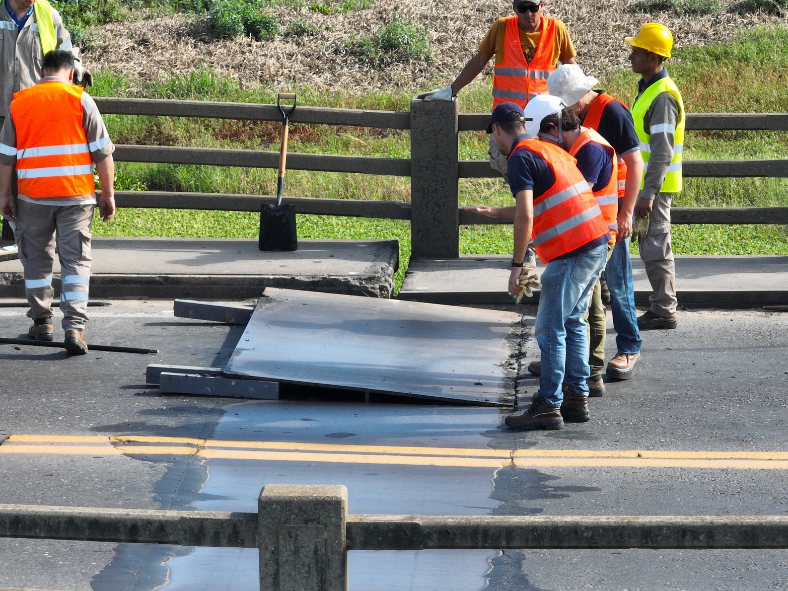 Arreglos en el Puente Carretero.