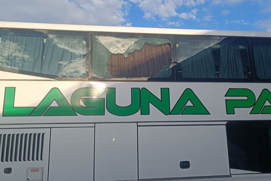 Peritos de la PDI trabajaron con la unidad siniestrada. Crédito: El Litoral.