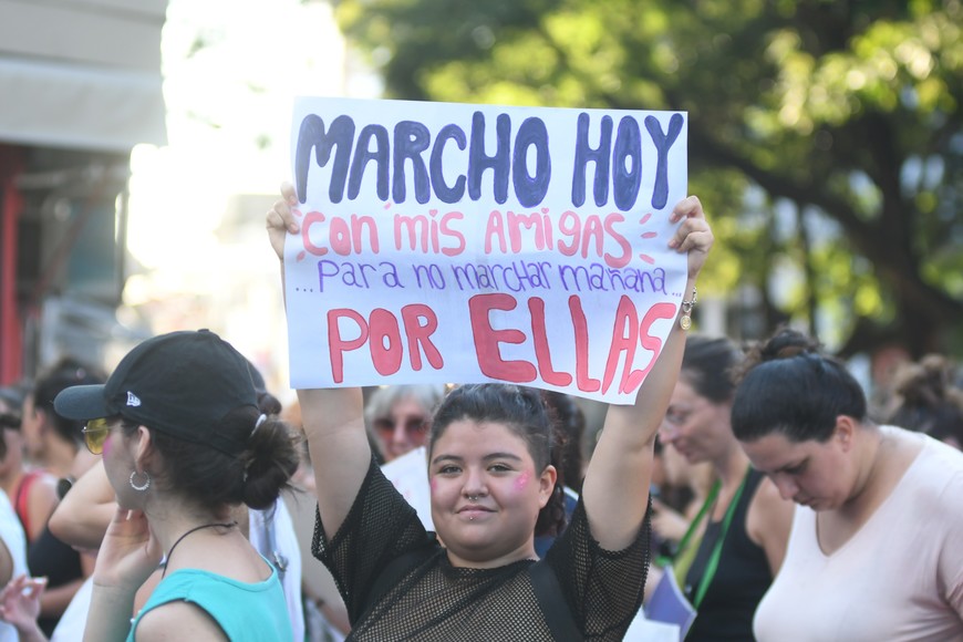 La incorporación de la figura de "femicidio" al Código Penal fue el resultado de años de reclamo y lucha por parte de la mujeres argentinas. Crédito: Manuel Fabatía