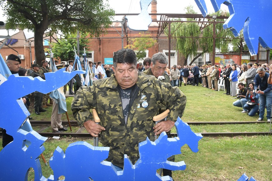 A 42 años del inicio de la guerra de Malvinas se realizo acto en el centro de ex soldados combatientes de Santa Fe