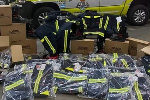 Adquisición de nuevos equipos para los servidores públicos.