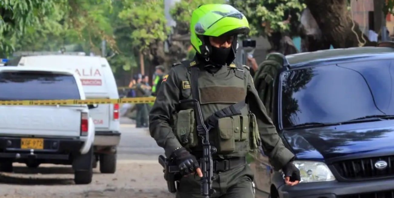 Video: atacaron a tiros un transporte escolar en Colombia