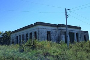 En diálogo con El Litoral el presidente comunal de San Agustín Cristian Osta hizo referencia al proyecto de una ONG que impulsa la recuperación del edificio y el predio para desarrollar acciones con un fin social, cultural y educativo.