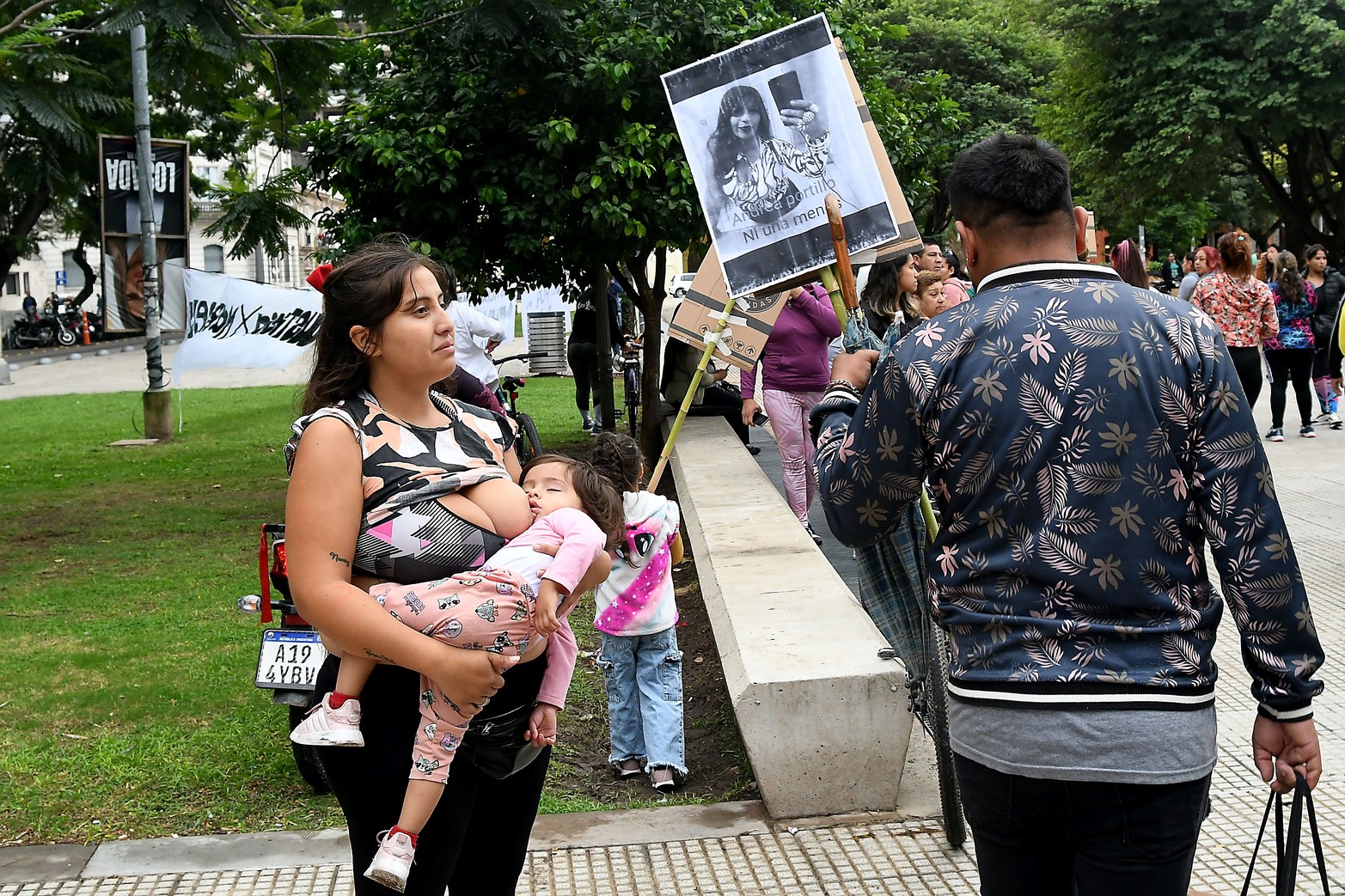 La protesta por la aparición con vida de Andrea Portillo generó esta imagen de vida cotidiana.