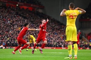 Mac Allister anticipó a todos y definió con un derechazo al ángulo.