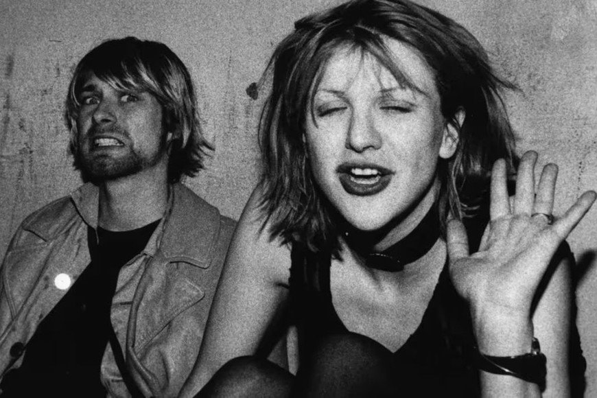 Kurt Cobain y Courtney Love, una pareja tumultuosa, entre el amor y el daño.