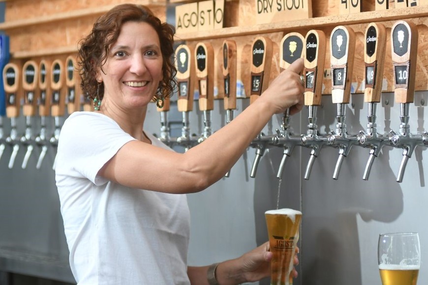 "Este año fui galardonada con el premio Mujer ADER lo cual fue una grata sorpresa y agradezco el apoyo que hemos recibido como emprendedores". Crédito: Manuel Fabatía