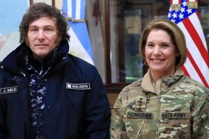 Milei junto a Laura Richardson. 