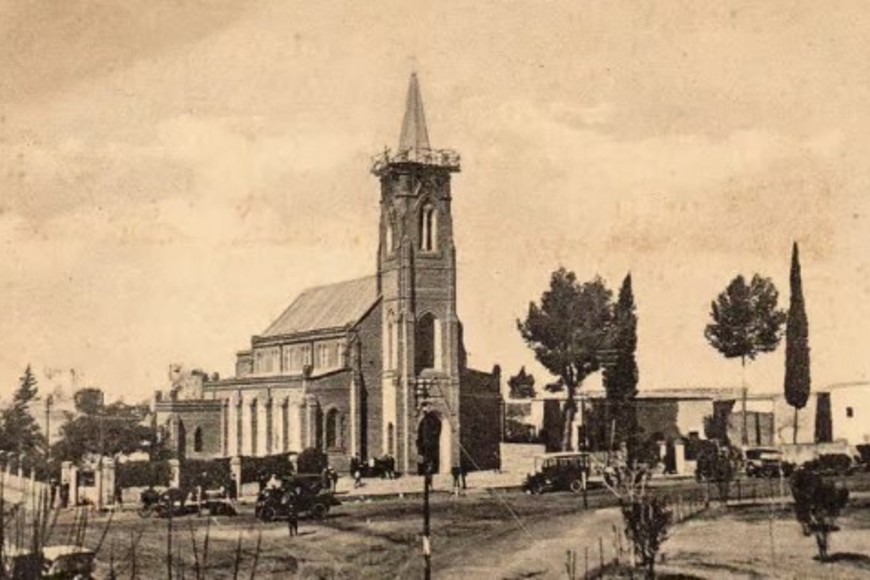 Postal de la Catedral del 1924. Foto: Archivo Histórico de Venado Tuerto.