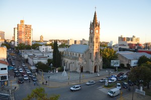 Vista aérea de la Catedral de Venado Tuerto. Archivo El Litoral.