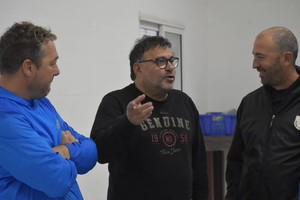 Ricardo Pancaldo. El nuevo DT y su ayudante de Campo, Germán Cáceres, visitaron al plantel, hablaron con los directivos y recorrieron el predio del Autódromo.