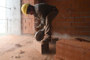 Retracción de la construcción.