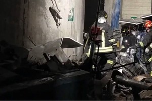 La explosión se produjo a unos 30 metros de profundidad, lo que está dificultando las labores de búsqueda y rescate.