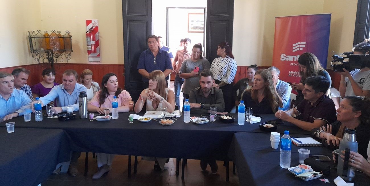 La ministra de Cultura se reunió con autoridades de los departamentos Garay y San Javier